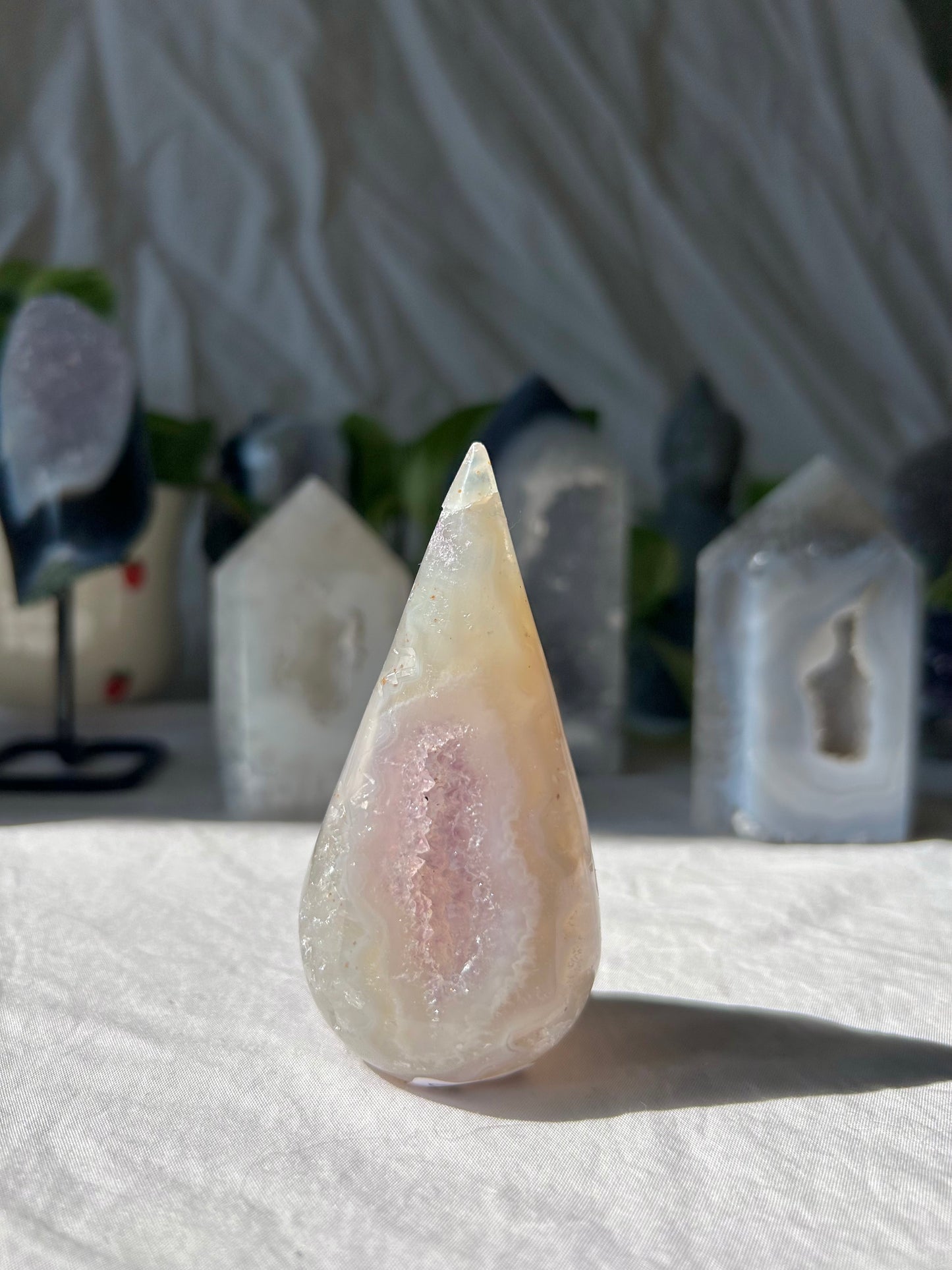 Fairy pink agate flame