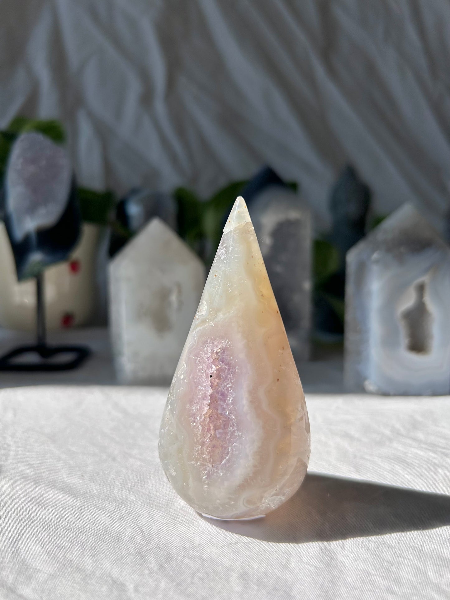 Fairy pink agate flame